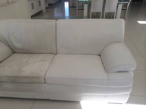 Professional upholstery cleaning gold coast example